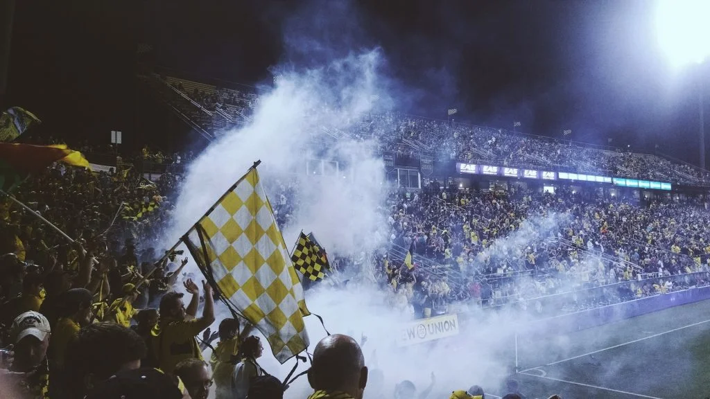 Så kan du finansiera dina drömmars fotbollsresa